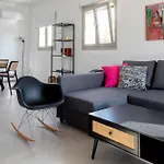 Phos De * Αντίπαρος